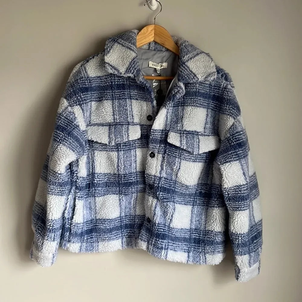 NWT Vici x Amber plaid faux Sherpa Jacket